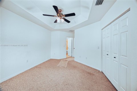 House in Miramar, Florida 3 bedrooms, 160.72 sq.m. № 1944919 - photo 27