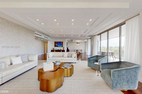 Condo in Bal Harbour, Florida, 4 bedrooms  № 1990600 - photo 7