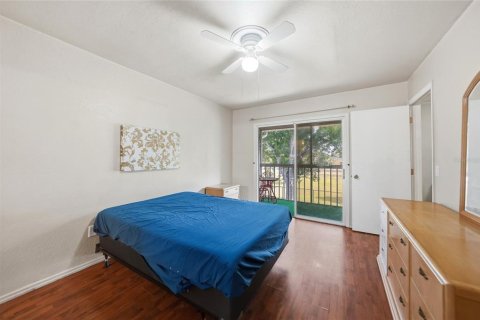 Condo in Port Charlotte, Florida, 2 bedrooms № 2119075 - photo 15