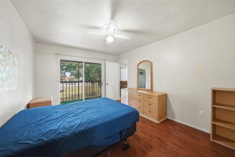 Condo in Port Charlotte, Florida, 2 bedrooms № 2119075 - photo 14