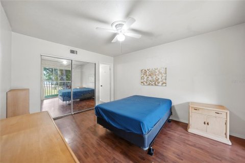 Condo in Port Charlotte, Florida, 2 bedrooms № 2119075 - photo 13