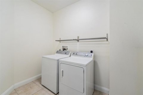 Condo in Palmetto, Florida, 2 bedrooms  № 1898664 - photo 29