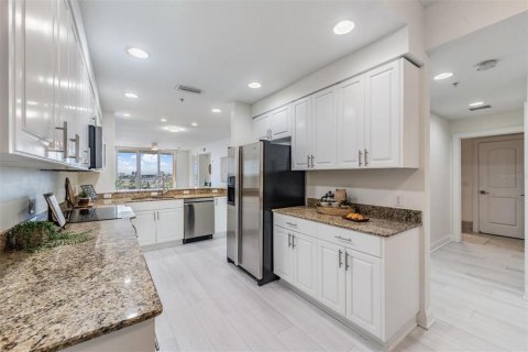 Condo in Palmetto, Florida, 2 bedrooms  № 1898664 - photo 20
