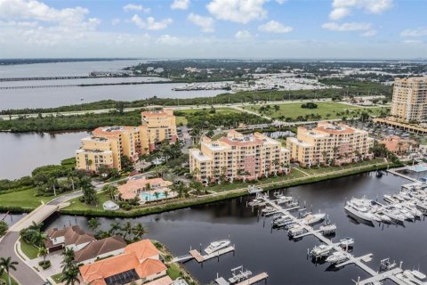 Condo in Palmetto, Florida, 2 bedrooms  № 1898664 - photo 5