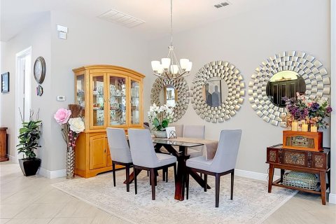 House in Wimauma, Florida 2 bedrooms, 192.59 sq.m. № 2396869 - photo 22