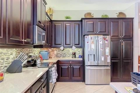 House in Wimauma, Florida 2 bedrooms, 192.59 sq.m. № 2396869 - photo 14
