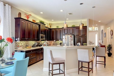 House in Wimauma, Florida 2 bedrooms, 192.59 sq.m. № 2396869 - photo 19