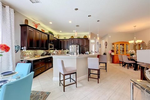 House in Wimauma, Florida 2 bedrooms, 192.59 sq.m. № 2396869 - photo 18