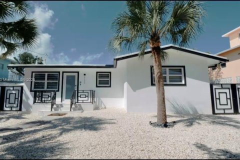 Villa ou maison à Marathon, Floride 3 chambres, 129.32 m2 № 1966096