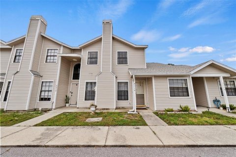 Townhouse in Tampa, Florida 3 bedrooms, 122.07 sq.m. № 2110696