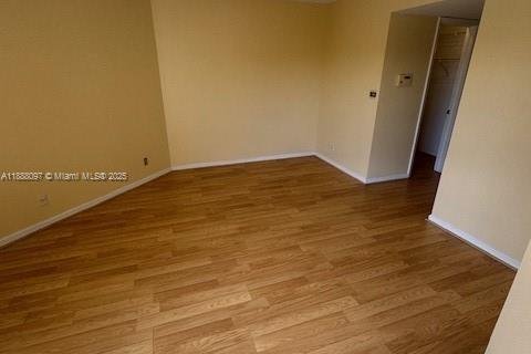 Condo in Hallandale Beach, Florida, 2 bedrooms  № 1942232 - photo 18