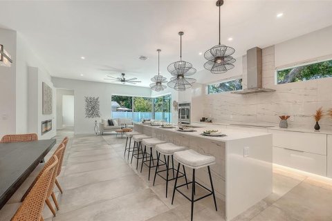 Casa en venta en Sarasota, Florida, 4 dormitorios, 326.55 m2 № 2220914 - foto 5