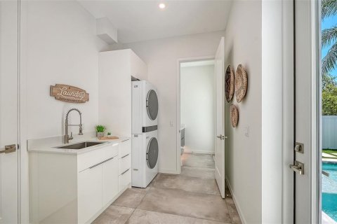 Casa en venta en Sarasota, Florida, 4 dormitorios, 326.55 m2 № 2220914 - foto 16
