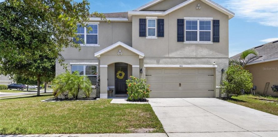 Casa en Gibsonton, Florida 5 dormitorios, 248.42 m2 № 2167459
