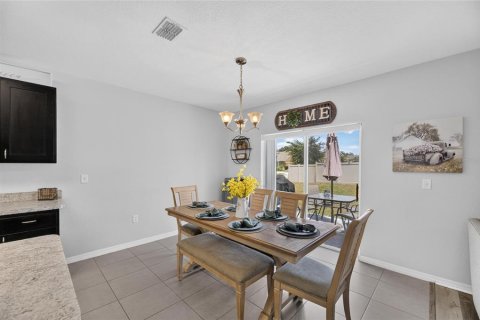 Casa en venta en Gibsonton, Florida, 5 dormitorios, 248.42 m2 № 2167459 - foto 11