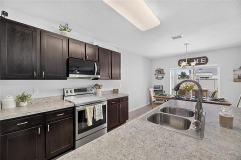 Casa en venta en Gibsonton, Florida, 5 dormitorios, 248.42 m2 № 2167459 - foto 10