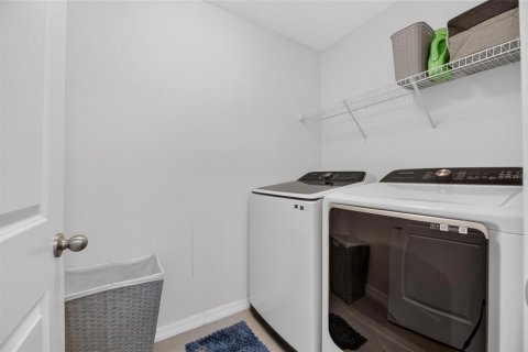 Casa en venta en Gibsonton, Florida, 5 dormitorios, 248.42 m2 № 2167459 - foto 25