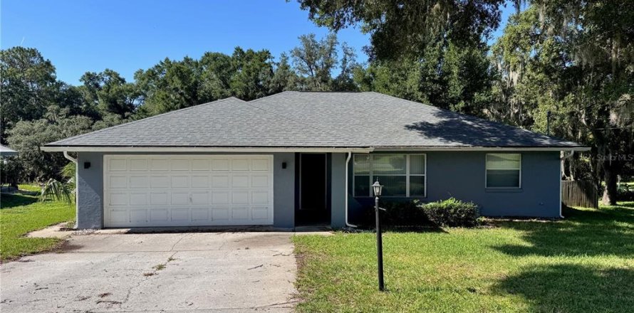 Villa ou maison à Floral City, Floride 2 chambres, 151.15 m2 № 2116712