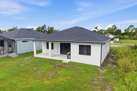 House in Rotonda, Florida 3 bedrooms, 162.21 sq.m. № 2421685 - photo 28