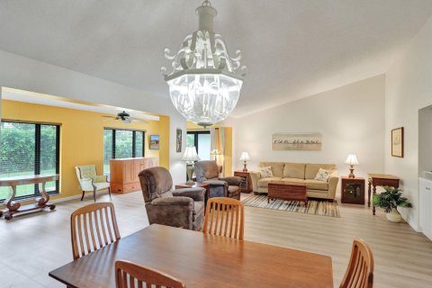 Villa ou maison à vendre à Deerfield Beach, Floride: 2 chambres, 134.06 m2 № 2397928 - photo 14