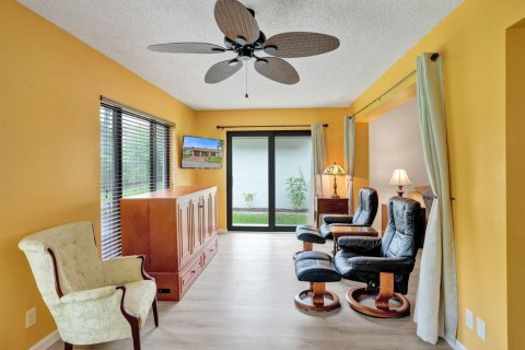 Villa ou maison à vendre à Deerfield Beach, Floride: 2 chambres, 134.06 m2 № 2397928 - photo 20