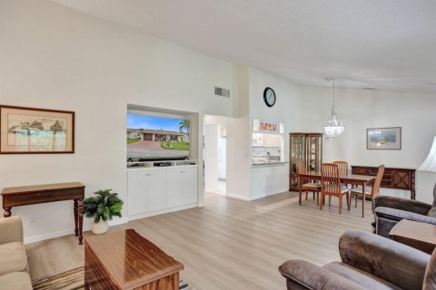 Villa ou maison à vendre à Deerfield Beach, Floride: 2 chambres, 134.06 m2 № 2397928 - photo 16