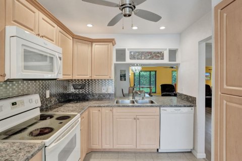 Villa ou maison à vendre à Deerfield Beach, Floride: 2 chambres, 134.06 m2 № 2397928 - photo 7