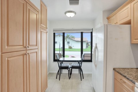 Villa ou maison à vendre à Deerfield Beach, Floride: 2 chambres, 134.06 m2 № 2397928 - photo 8