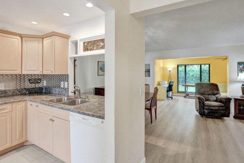 Villa ou maison à vendre à Deerfield Beach, Floride: 2 chambres, 134.06 m2 № 2397928 - photo 5