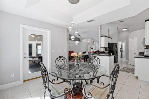 House in Palm Coast, Florida 4 bedrooms, 223.24 sq.m. № 1908825 - photo 8