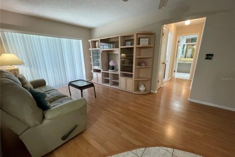 Villa ou maison à vendre à Hudson, Floride: 2 chambres, 141.12 m2 № 2429399 - photo 19