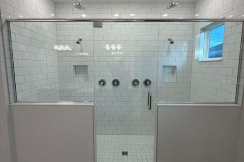 Villa ou maison à louer à Minneola, Floride: 4 chambres, 252.51 m2 № 2314726 - photo 25