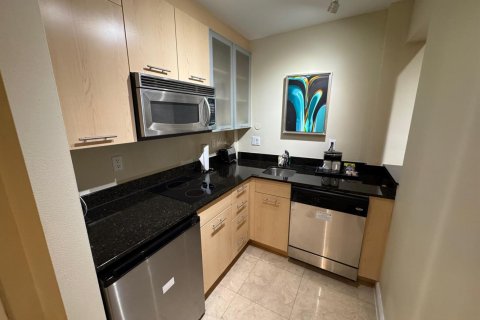 Condo in Fort Lauderdale, Florida, 1 bedroom № 2081555 - photo 4