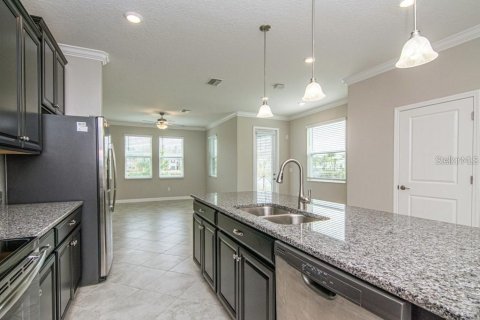Touwnhouse à louer à Lutz, Floride: 3 chambres, 173.91 m2 № 2101227 - photo 8