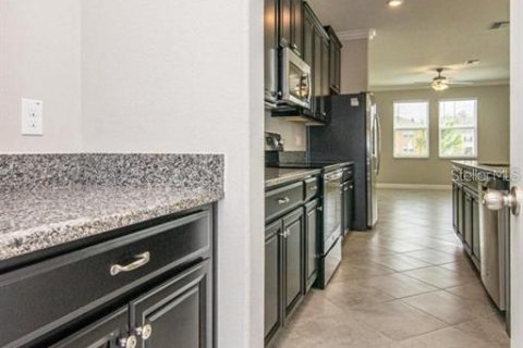 Touwnhouse à louer à Lutz, Floride: 3 chambres, 173.91 m2 № 2101227 - photo 9