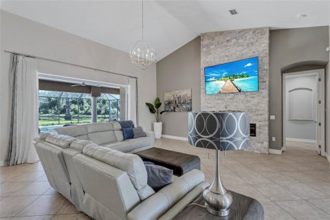 House in Bradenton, Florida 4 bedrooms, 312.71 sq.m. № 1744350 - photo 14