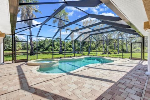 House in Bradenton, Florida 4 bedrooms, 312.71 sq.m. № 1744350 - photo 4