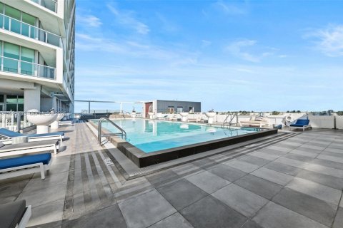 Condominio en alquiler en Sunrise, Florida, 1 dormitorio, 47.66 m2 № 2055475 - foto 15