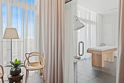 Condominio en alquiler en Sunrise, Florida, 1 dormitorio, 47.66 m2 № 2055475 - foto 20