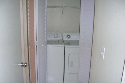 Снять в аренду кондоминиум в Хайполюксо, Флорида 5 комнат, 102.66м2, № 2147005 - фото 7