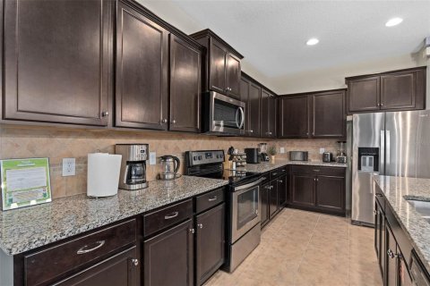 Villa ou maison à vendre à Kissimmee, Floride: 8 chambres, 375.42 m2 № 1591736 - photo 4