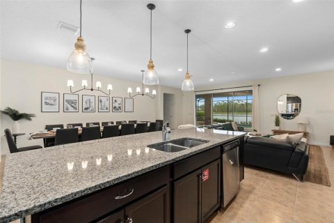 Villa ou maison à vendre à Kissimmee, Floride: 8 chambres, 375.42 m2 № 1591736 - photo 5