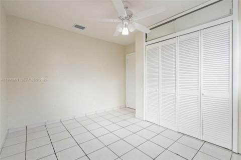 Снять в аренду виллу или дом в Хайалиа, Флорида 2 спальни, 80.27м2, № 2058049 - фото 17