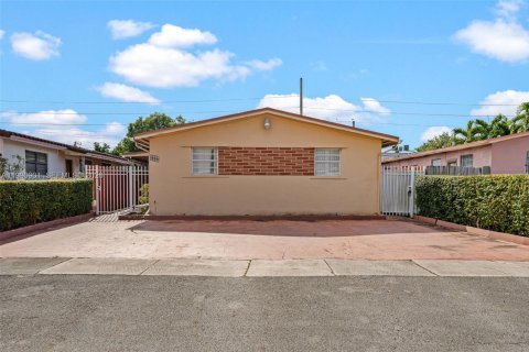 Дом в Хайалиа, Флорида 2 спальни, 80.27м2 № 2058049