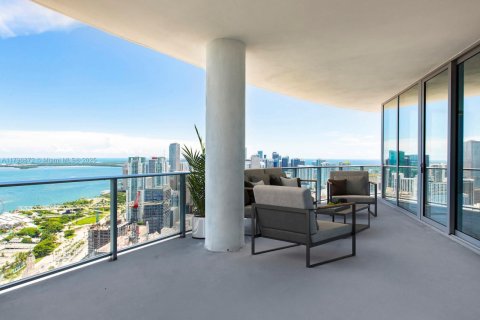 Condo in Miami, Florida, 4 bedrooms  № 2015338 - photo 2