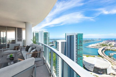 Condo in Miami, Florida, 4 bedrooms  № 2015338 - photo 14