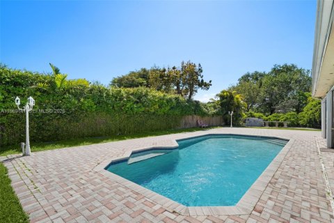 Villa ou maison à vendre à Pinecrest, Floride: 5 chambres, 355.54 m2 № 2146437 - photo 18