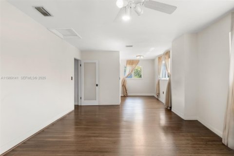Villa ou maison à vendre à Pinecrest, Floride: 5 chambres, 355.54 m2 № 2146437 - photo 12