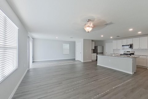 Снять в аренду виллу или дом в Окала, Флорида 5 комнат, 202.16м2, № 2150538 - фото 4