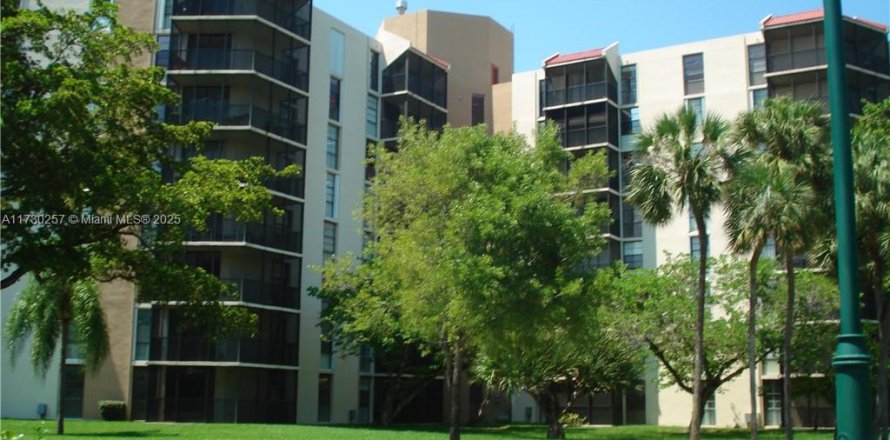 Condo in Aventura, Florida, 1 bedroom № 1703252